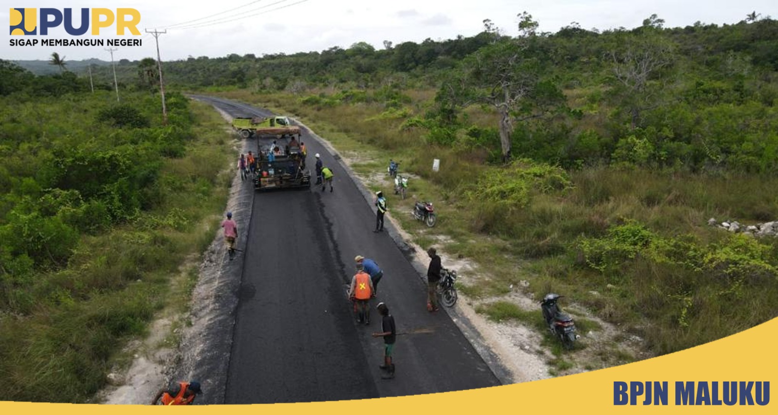 Pekerjaan Jalan Lingkar Pulau Marsela di Kabupaten MBD.