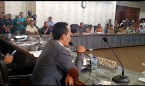 Merasa Digusur Lahan Pisang Abaka, Warga Mengadu ke Dewan