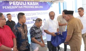 Gubernur Murad Bagi-bagi Paket Sembako Gratis, Inflasi Turun ke Angka 2,69