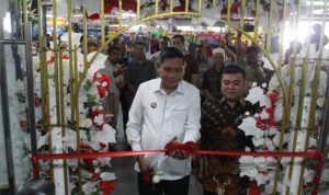 Resmikan Kantor Pelayaran Dharma Indah, Wattimena Ingatkan Ini