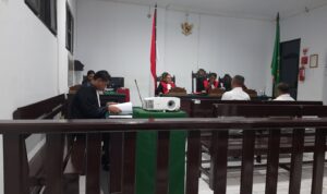 Jaksa Sebut Fatlolon Biang Kerok Korupsi; Sidang Perdana SPPD Palsu Sekda Tanimbar Diketok