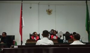 Hakim Perintah Jaksa Tetapkan Petrus Fatlolon Tersangka Korupsi; Ancam Lapor Kejagung