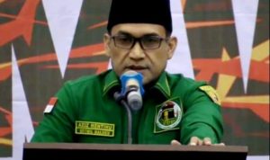 Siap Bertarung, Aziz Hentihu Merapat ke Demokrat dan Gerindra