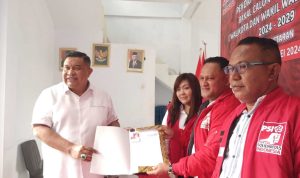 Kembalikan Berkas Pendaftaran, Agus Ririmasse Ajak PSI Bangun Kota Ambon