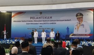 Sadli Ie Lantik Tiga Penjabat Kepala Daerah di Maluku