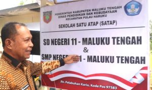 Sahubawa Pastikan Pemkab Maluku Tengah Recovery Pendidikan dan Kesehatan Negeri Kariuw