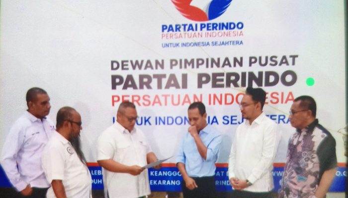 Melkianus Sairdekut segera Dipecat dari Gerindra?