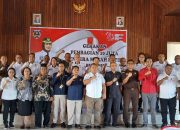 Kesbangpol Bagi 10 Juta Bendera Merah Putih di Tanimbar