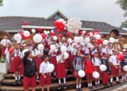 Pemkot Sebar 5.500 Bendera Merah Putih ke Warga Kota Ambon