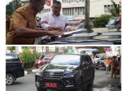 Agus Ririmasse Kembalikan Dua Mobil Dinas ke Pemkot Ambon