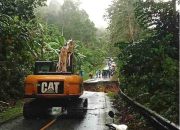 BPJN Maluku Bergerak Cepat Perbaiki Jalan Amblas Poros Wahai-Masohi