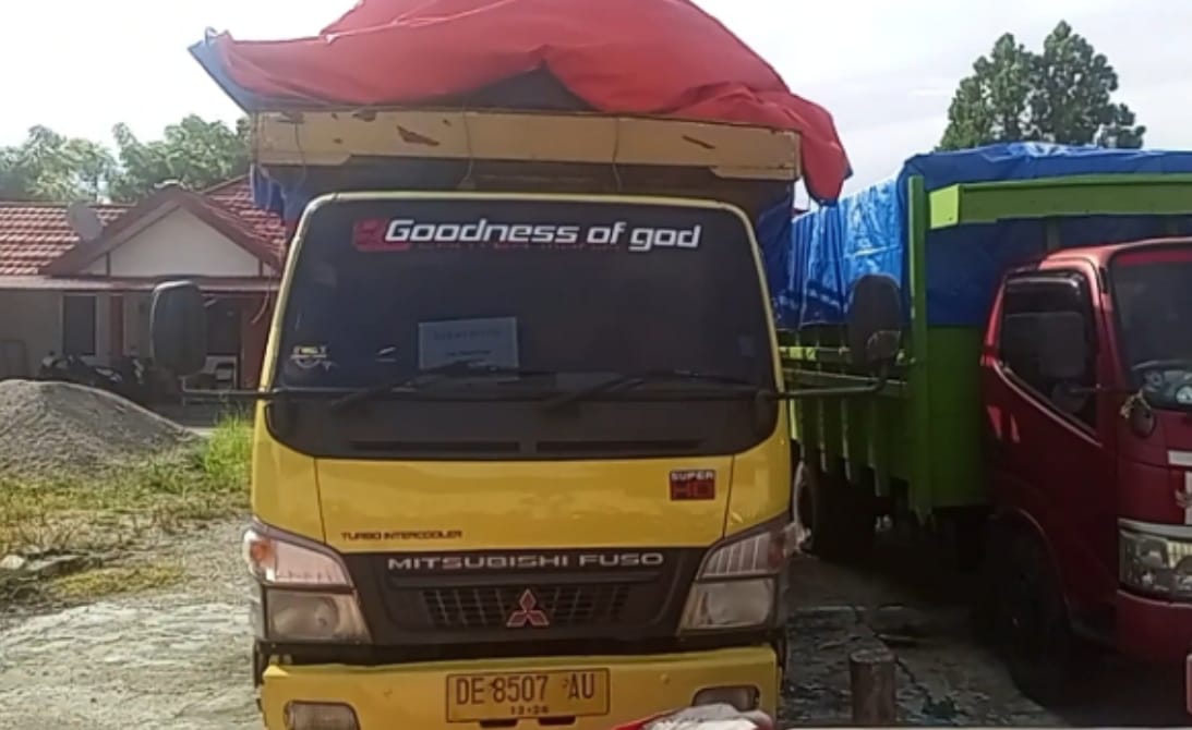 Mobil Diduga Muat B3