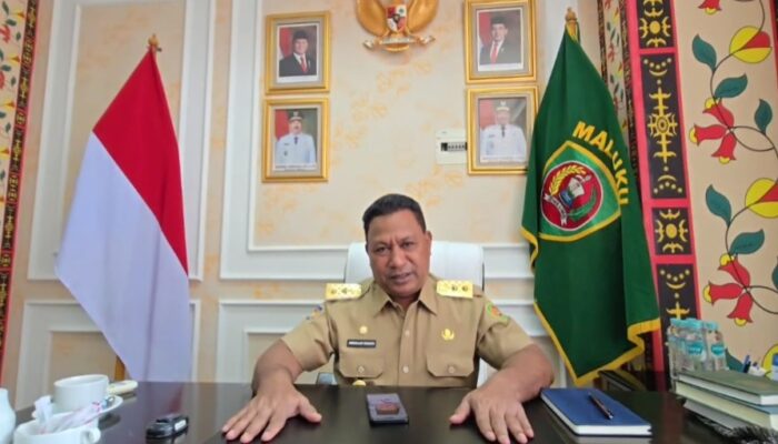 Mulai Berkantor Wagub Maluku Ajak Saling Membahu ‘Par Maluku Pung Bae’