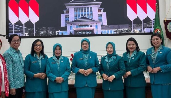 Anna Sahubawa Jabat Ketua TP PKK Maluku Tengah