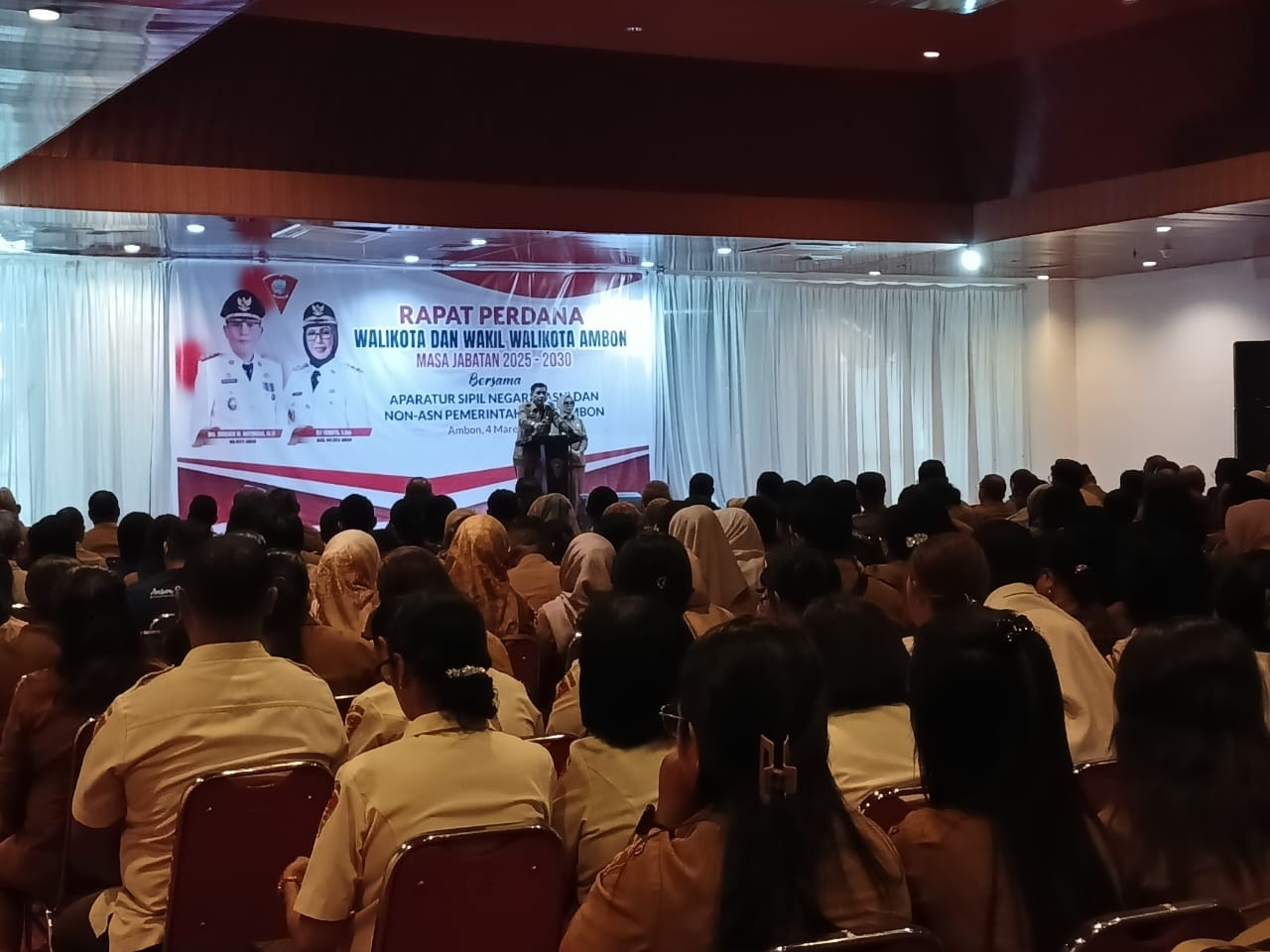 Rapat Perdana Walikota Ambon