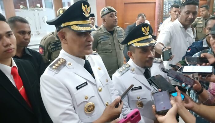 Resmi Dilantik Ikram-Sudarmo Berkomitmen Bangun Kabupaten Buru