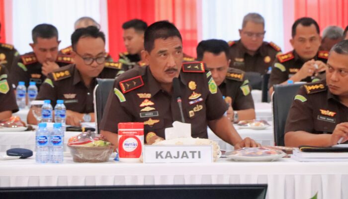 Kajati Agoes SP dan Jajaran Hadiri Rapat Bersama Komisi III DPR RI