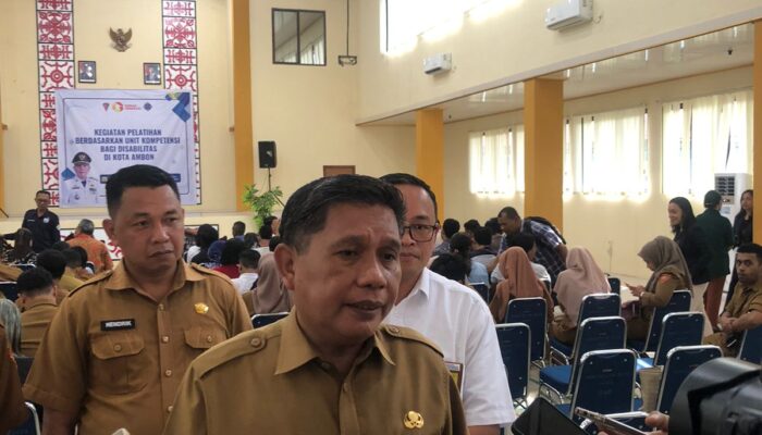Penjaga Masjid dan Tua Agama dapat Intensif dari Pemkot Ambon