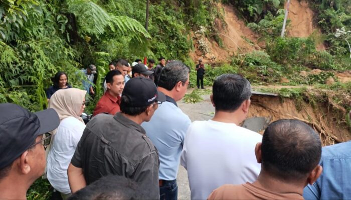 Gubernur dan Walikota Tinjau Lokasi Bencana di Kota Ambon