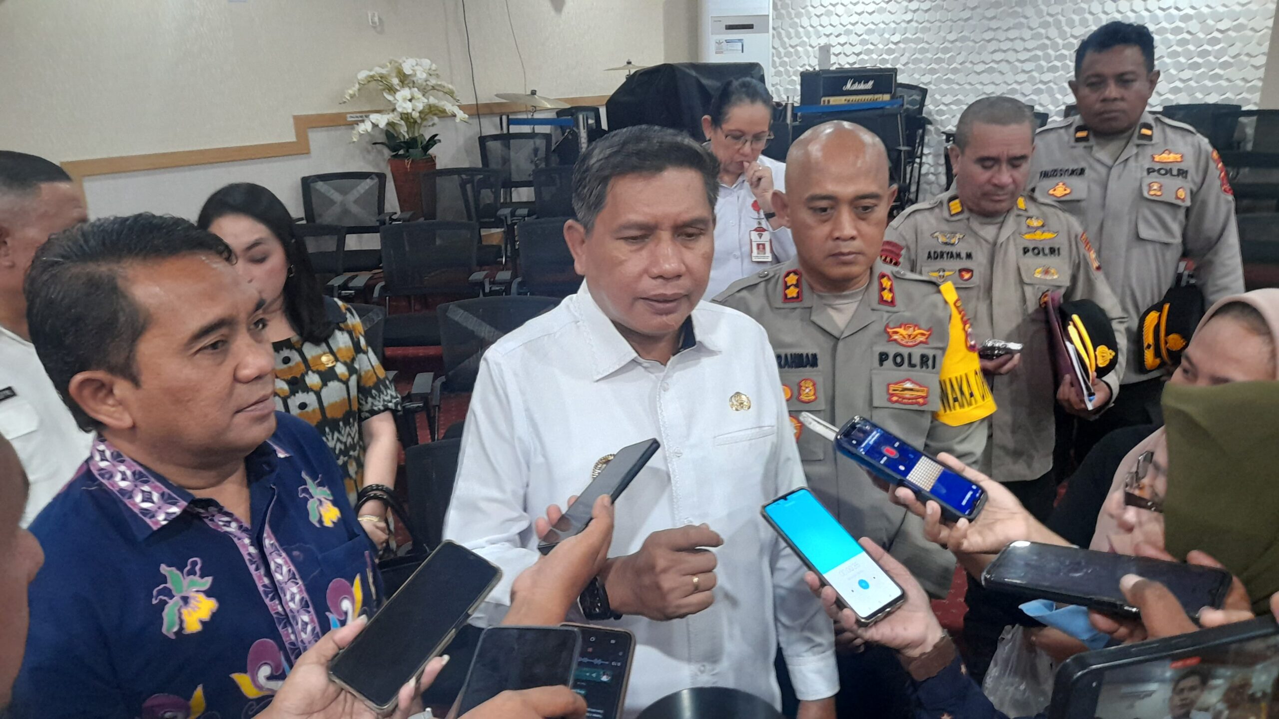 Belatung di MBG