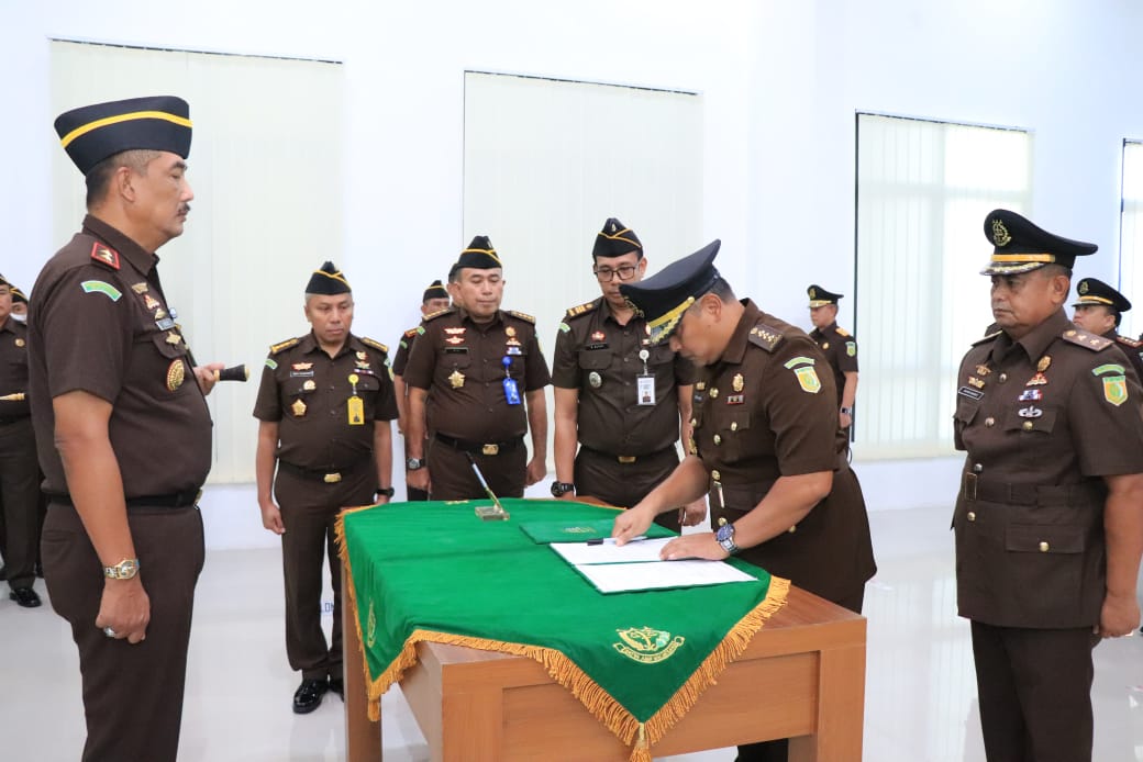 Pelantikan Pejabat di Lingkup Kejati Maluku