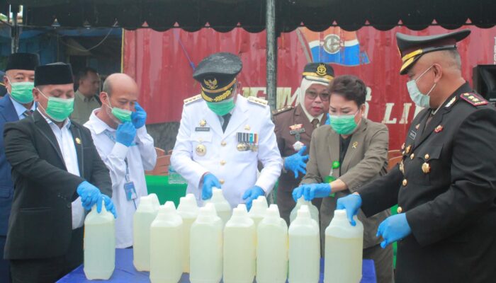 Ikut Musnaskan Sopi di HUT Bhayangkara, Walikota Ingatkan Potensi Ekonomi