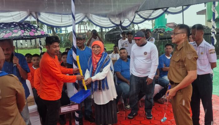 Gubernur Dorong Padat Karya Dermaga Jadi Simpul Kesejahteraan Maritim