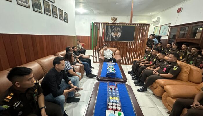 Tiba di Tanimbar, Kajari Palembangan Langsung Pimpin Rapat Perdana 