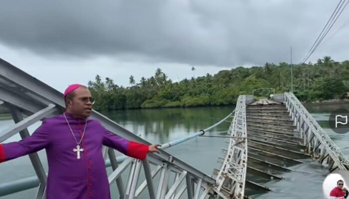 Uskup Inno Ngutra Harap Gubernur-Ketua DPRD Maluku Perhatikan Jembatan Rumadian