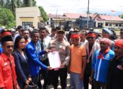 Massa Duduki Mapolres SBT, Tuntut Keadilan Rudapaksa, Kapolres: Sudah Tetapkan Tersangka