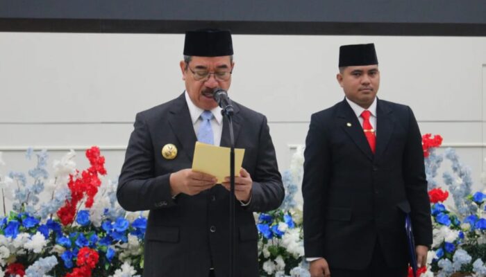 Lewerissa Akhirnya Melantik 242 Pejabat Eselon III dan IV