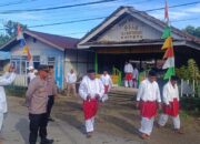 Polsek Leihitu Amankan Prosesi Adat, Pemasangan Kuba Tiang Alif Masjid Tua Wapaue Negeri Kaitetu