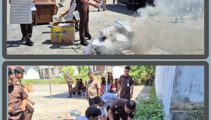 Kejaksaan Negeri Kepulauan Tanimbar Musnahkan Barang Bukti 22 Perkara Pidana Berkeputusan Tetap