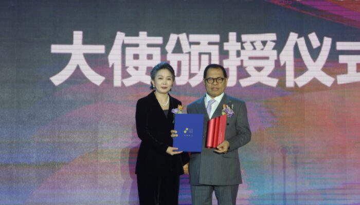 Dubes Djauhari Oratmangun Raih Golden Flag Award; Kiprah Diplomasi Publik Indonesia di Tiongkok