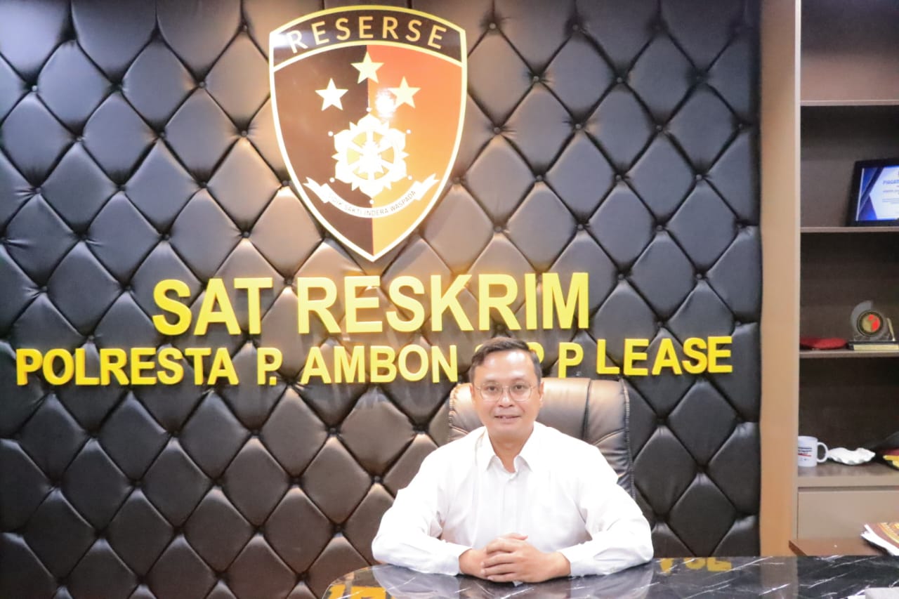 Kompol Androyuan Elim, SH, S.I.K, MH