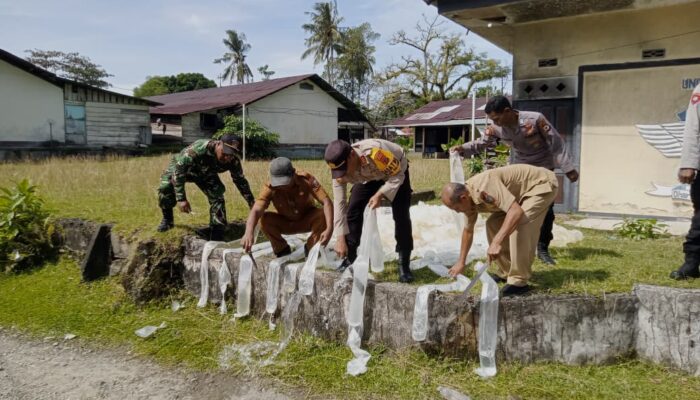 Polsek Salahutu Musnahkan 1.700 Liter Sopi, Tekan Gangguan Kamtibmas