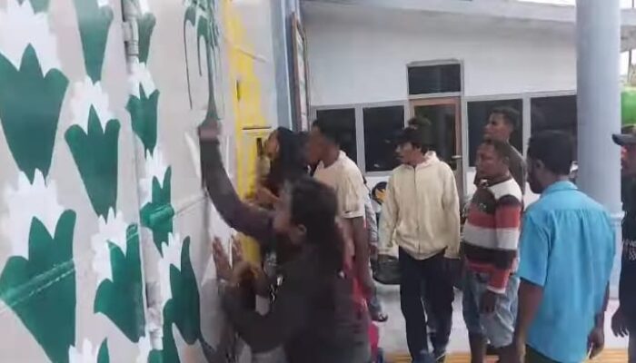 Predator Anak Tersinggung, Londar Dimutasi ke Lapas Ambon Bak Teroris; Keluarga Bakal Proses Hukum