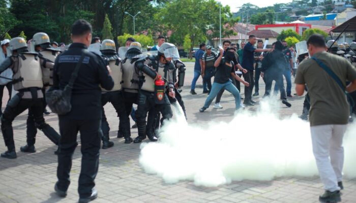 Polresta Ambon & Polda Maluku Gelar Simulasi Respon Time 110 dan Sispam Kota 