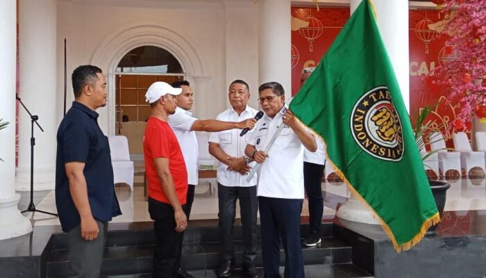 Walikota Ambon Lepas Kontingen Taekwondo, Siap Tarung di Liga Series 2 Provinsi Maluku