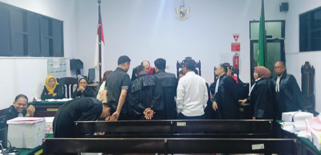 Suasana Sidang Tipikor Tanimbar Energi