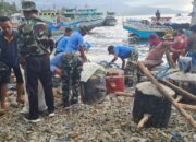 Lanud Pattimura Gelar Aksi Bersih Pantai Laha, Sampah di Pesisir Persoalan Serius