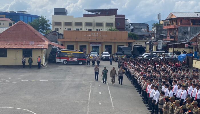 Walikota Ambon Pimpin Apel Gelar Pasukan Operasi Ketupat Salawaku 2026; Pengamanan Idul Fitri 1447 H