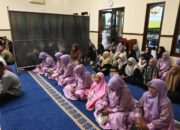 Malam Nuzulul Quran dan Bukber Lanud Pattimura, Danlanud Beri Santunan Anak Yatim
