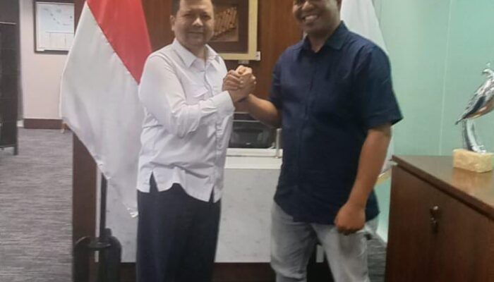 Dikotomi Pikir Kekuasaan