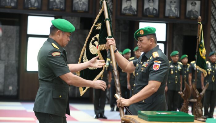 Estafet Kepemimpinan Kodam Resmi Berganti; Mayjen TNI Doddy Triwinarto Pangdam XV/Pattimura