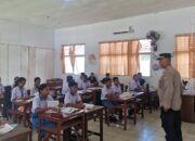 Polsek Nusaniwe Intensifkan Program Polisi Mangente Sekolah