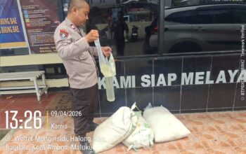 Polsek Baguala Amankan Puluhan Liter Sopi di Kawasan Terminal Transit