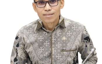 Mengakhiri Kutukan Ekologi Gunung Botak: Mengapa Langkah Gubernur Hendrik Lewerissa Wajib Kita Kawal