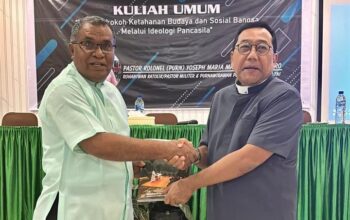 Romo Kolonel (Purn) Yos Bintoro Beri Kuliah Umum di STPAK Ambon