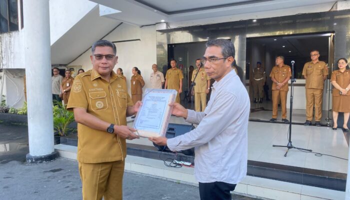 Perkuat Daya Saing UMKM, Pemkot Ambon dan BPJPH Serahkan Sertifikat Halal